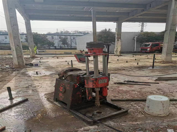 赤壁袖阀管小导管注浆加固施工工艺